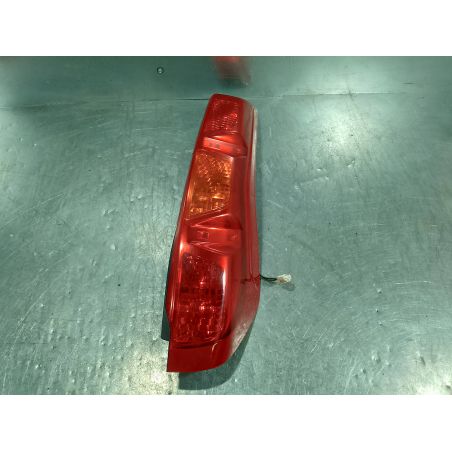 LAMPA TYLNA PRAWA NISSAN X-TRAIL T31 ( 07-14 ) 2.0 DCI 2008 220-63929 1 