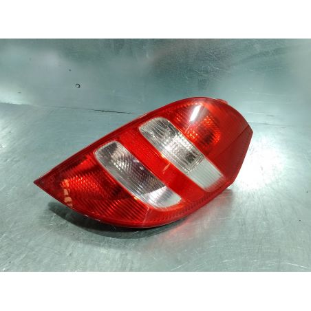 LAMPA TYLNA PRAWA MERCEDES-BENZ W169 1.5  2005 179 913 1 