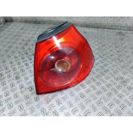 LAMPA TYLNA PRAWA VW GOLF V 1.9 TDI 2005 