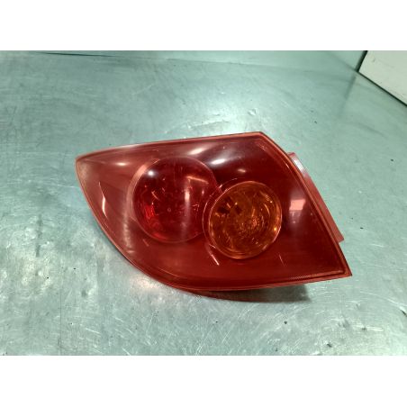 LAMPA TYLNA LEWA MAZDA 3 1.6 16V 2004 