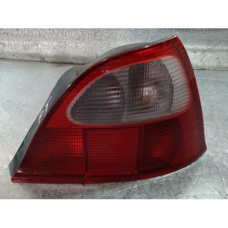 LAMPA TYLNA PRAWA MG ZR 1.8 16V  2002 