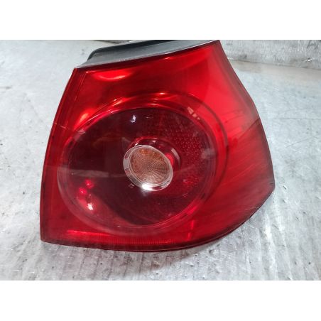 LAMPA TYLNA PRAWA VW GOLF V 1.4 16V 2004 1K6945096E 