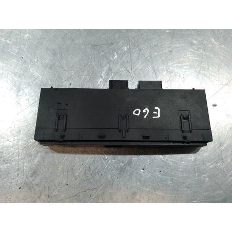 PANEL GRZANIA FOTELI BMW E60 3.0 D 2003 13589803  13589853  6938292 