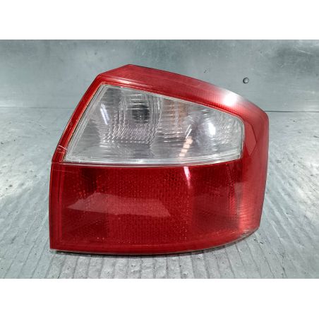 LAMPA TYLNA PRAWA AUDI A4 B6 2.0 20V 2002 11-A467B 1 