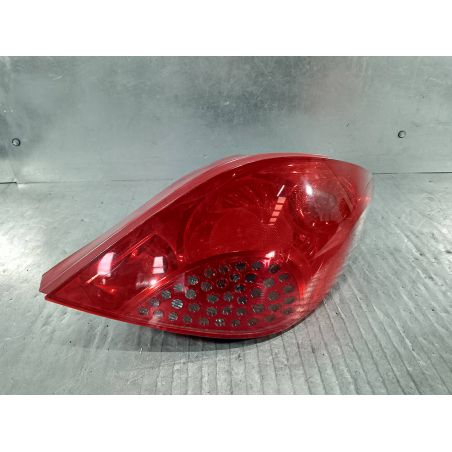 LAMPA TYLNA PRAWA PEUGEOT 207 1.6 HDI 2007 9649986580  VP5PFX-13404-A 1 