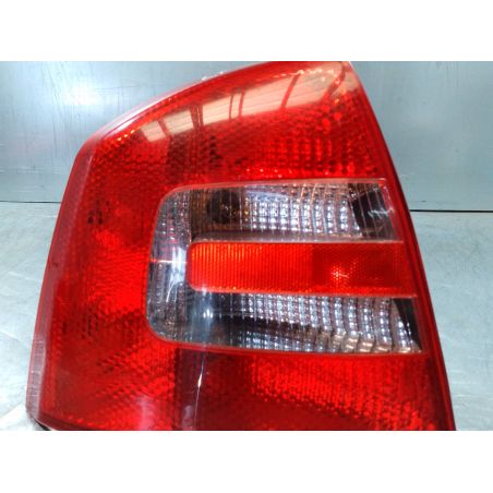 LAMPA TYLNA LEWA SKODA OCTAVIA II 1.9 TDI 2008 08-665-1909L-R    15-665-1909L-R 1 