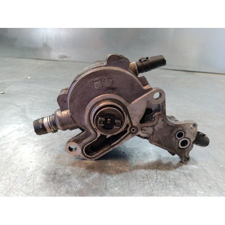 POMPA VACUM AUDI A4 B5 1.9 TDI 2000 038145209A 1 