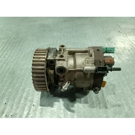 POMPA WTRYSKOWA RENAULT MEGANE II ( 02-09 ) 1.5 DCI 2005 8200057225 Z9042A042A  RM8201173829 1 