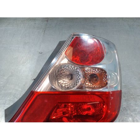 LAMPA TYLNA PRAWA HONDA CIVIC VII 1.4 16V 2004 1 