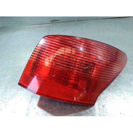 LAMPA TYLNA PRAWA PEUGEOT 407 SW 2.0 HDI 2005 1 