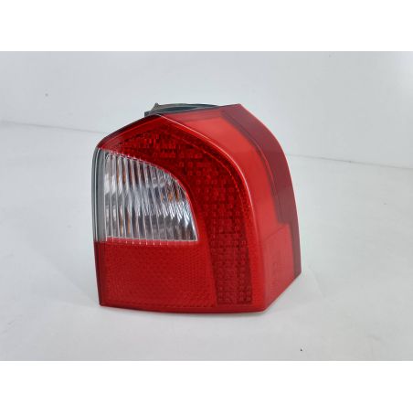 LAMPA TYLNA PRAWA VOLVO V70 III ( 07-12 ) 2.0 D 136KM 2009 774 000 30698984   164408 1 