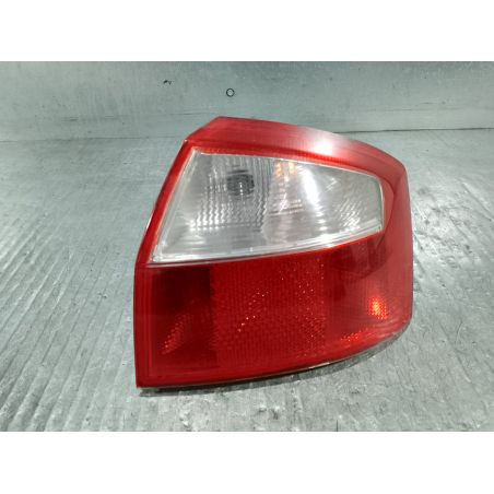 LAMPA TYLNA PRAWA AUDI A4 B6 1.9 TDI 2002 1 