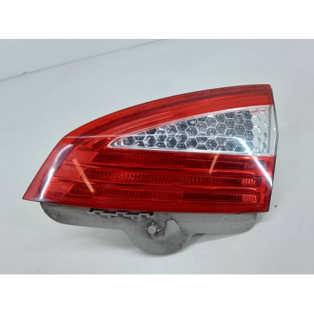 LAMPA TYLNA PRAWA W KLAPE FORD MONDEO MK4 2.0 TDCI 2.0 TDCI 2007 7S71-13A602-B 1 