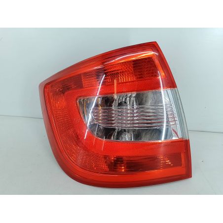 LAMPA TYLNA LEWA SKODA RAPID 1.2 MPI 75KM 1.2 MPI 75KM 2015 250 913 11-E278 1 