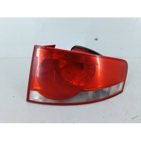 LAMPA TYLNA PRAWA SEAT ALTEA XL