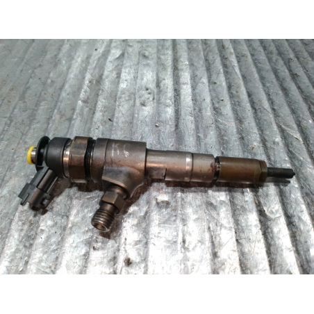 WTRYSKIWACZ PEUGEOT 206 1.4 HDI 2002 273 255 9641496180      0445110075  1 