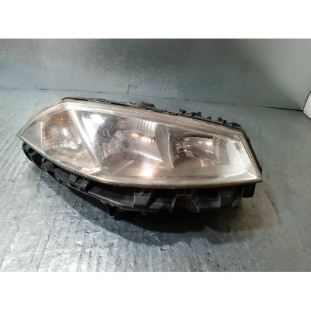 LAMPA PRZÓD PRAWA RENAULT MEGANE II ( 02-09 ) 1.5 DCI 2005 8200073221J    89307000 1 