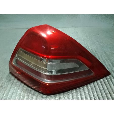 LAMPA TYLNA PRAWA RENAULT MEGANE II ( 02-09 ) 1.5 DCI 2007 08-551-1969R 