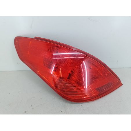 LAMPA TYLNA LEWA PEUGEOT 308 1.6 VTI 2010 69 000 1 