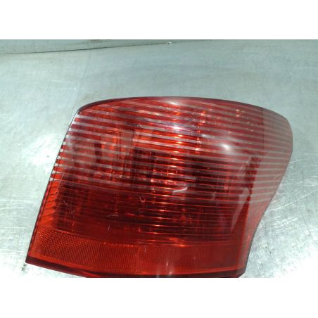 LAMPA TYLNA PRAWA PEUGEOT 407 SW 1.6 HDI 2005 1 